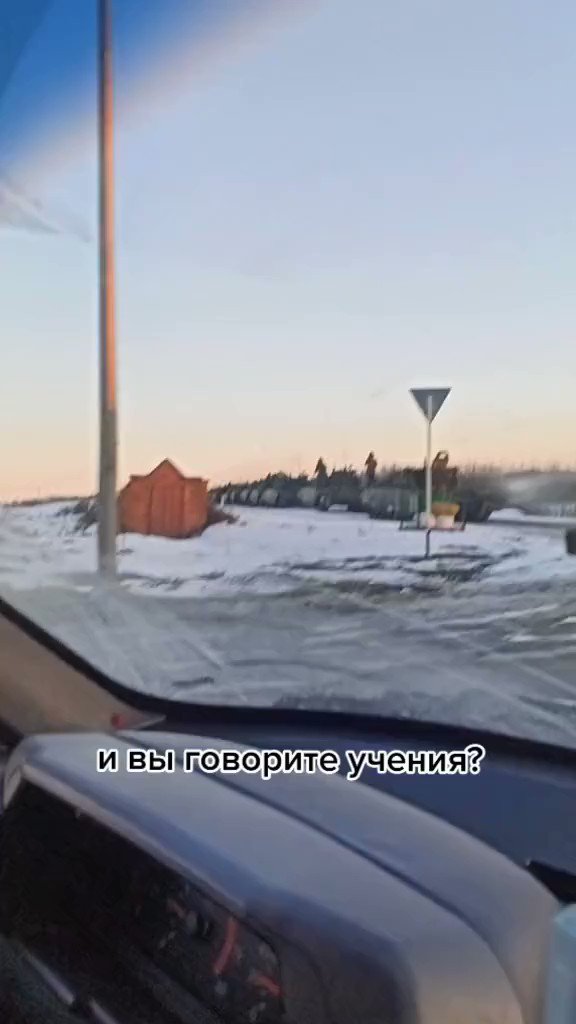 This video, posted yesterday afternoon, purportedly shows a convoy tanks outside of Borisovka, close to the Ukrainian border