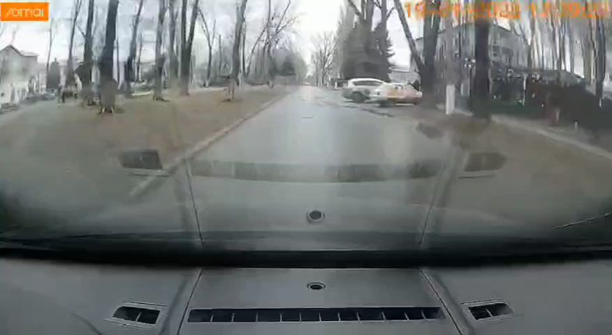 Den ryska armén beskjuter Bilozirske i Donetsk-regionen