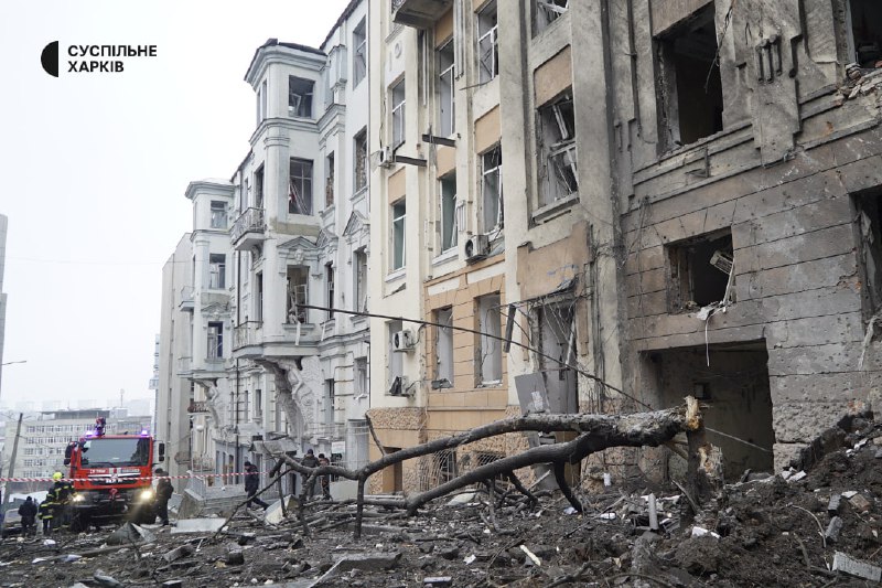 أصيب 5 أشخاص جراء قصف صاروخي روسي على مدينة خاركيف صباح اليوم