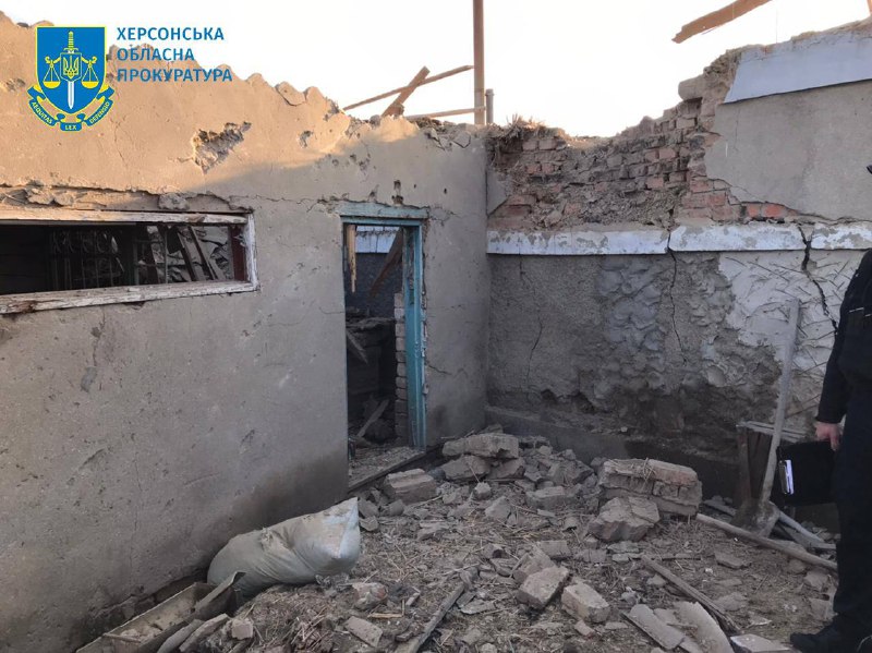 3 persone ferite, tra cui 2 bambini a seguito di bombardamenti russi nel villaggio di Stanislav nella regione di Kherson
