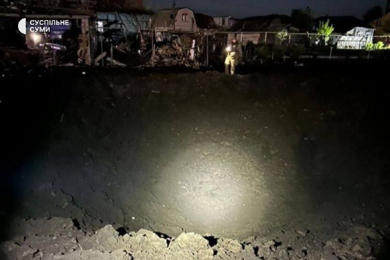 Som ett resultat av flyganfallet mot Hlukhiv skadades ett 50-tal byggnader, några förstördes. 4 personer skadades, inklusive ett barn