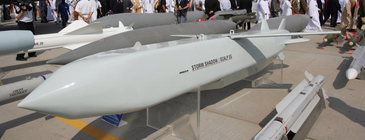 Как сообщает CNN, западные официальные лица сообщили им, что Великобритания поставила Украине несколько крылатых ракет Storm Shadow. Обычно они запускаются с воздуха