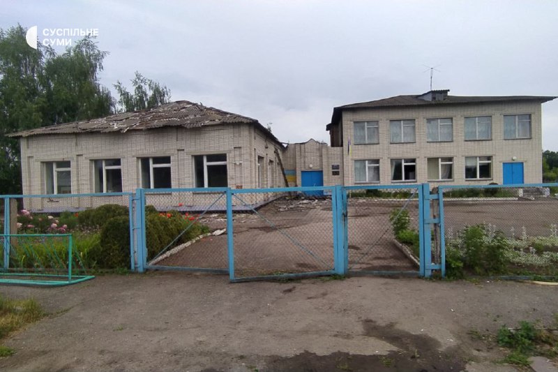 تضررت مدرسة في قرية سيني التابعة لمنطقة سومي نتيجة إضراب شاهد