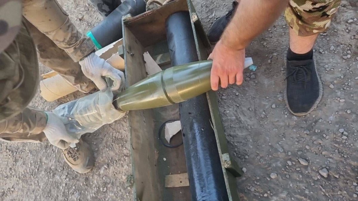 Ukrajina: Ruska vojska sada koristi streljivo proizvedeno u Mjanmaru - burmanske minobacačke bombe 120ER 120 mm HE nedavno su se pojavile u ruskoj službi. Prethodno nisu zabilježeni transferi streljiva iz Mjanmara u Rusiju