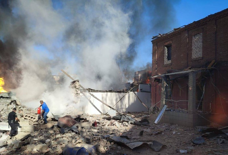 Minstens één persoon gedood en negen gewond als gevolg van een Russische raketaanval in Kryvy Rih