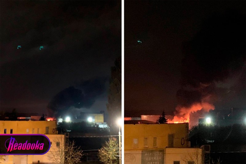 Bepilotis orlaivis sprogo gamykloje Brianske ir sukėlė gaisrą, vietos gubernatoriaus teigimu, dronas buvo sulaikytas elektroninio karo priemonėmis