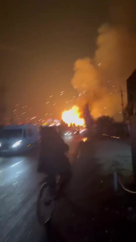 Pranešama, kad tarp Siedove ir Novoazovsko netoli Mariupolio įvyko sprogimai