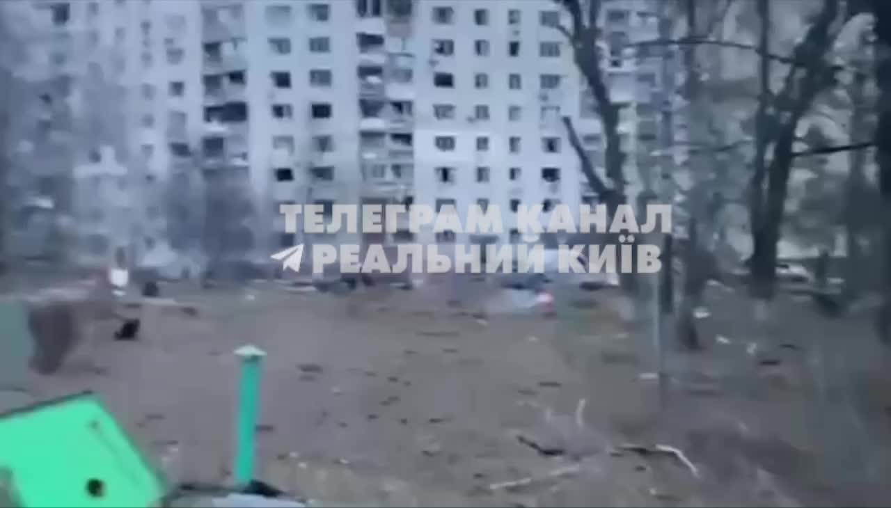 Raketa pataikė į gyvenamojo namo kiemą Vyšneve