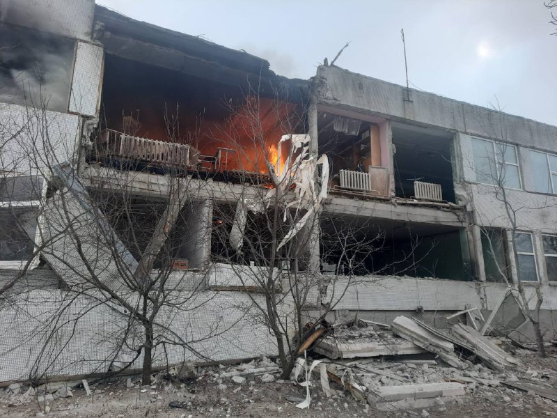 1 person dödades i ett flyganfall i byn Vilkhuvatka i Kupiansk-regionen