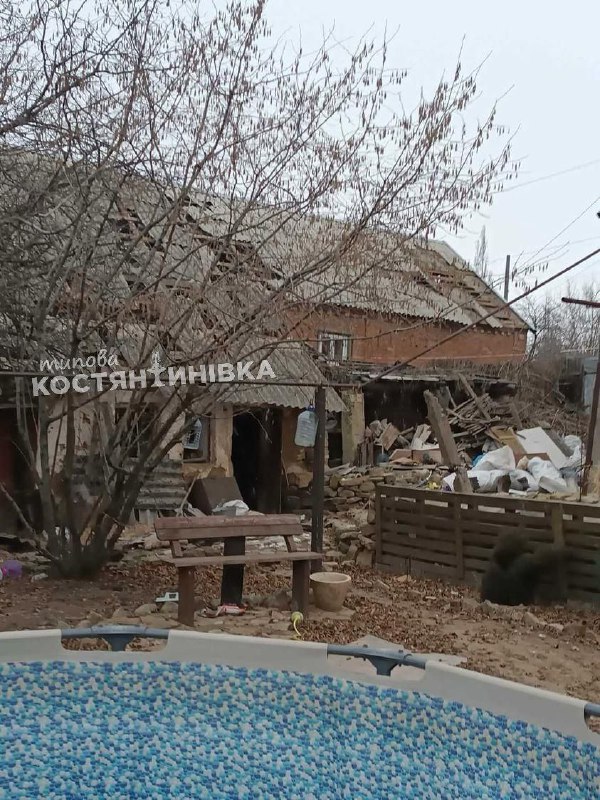 Förstörelse i Oleksiievo-Druzhkivka till följd av beskjutning