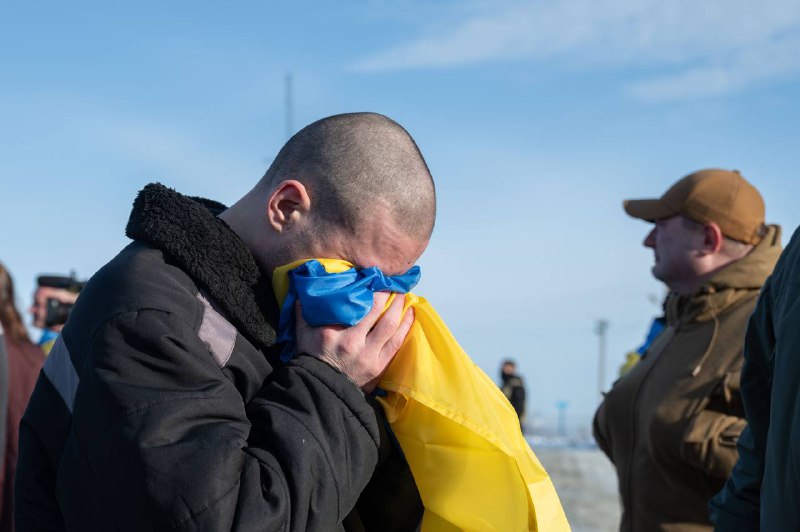Πρόεδρος Zelensky: 207 Ουκρανοί αιχμάλωτοι ελευθερώθηκαν από τη ρωσική αιχμαλωσία