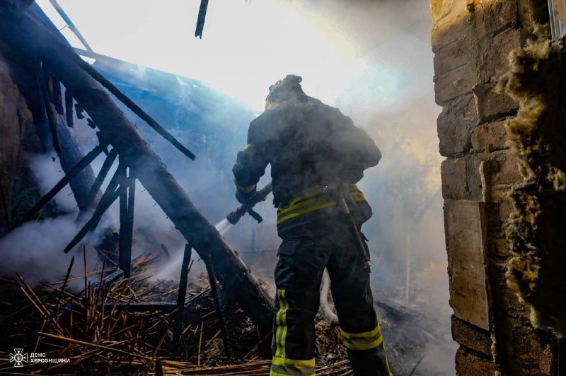 Flera bränder i Cherson till följd av rysk beskjutning