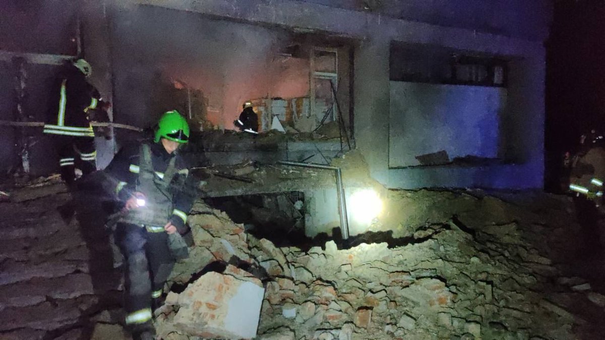 Shahed drönare skadade bostadshus i Slobidsky-distriktet i Charkiv