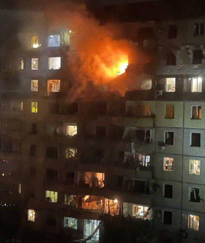Racheta rusă Kh-59 ar fi lovit o casă rezidențială din Kryvyi Rih, casa a luat foc
