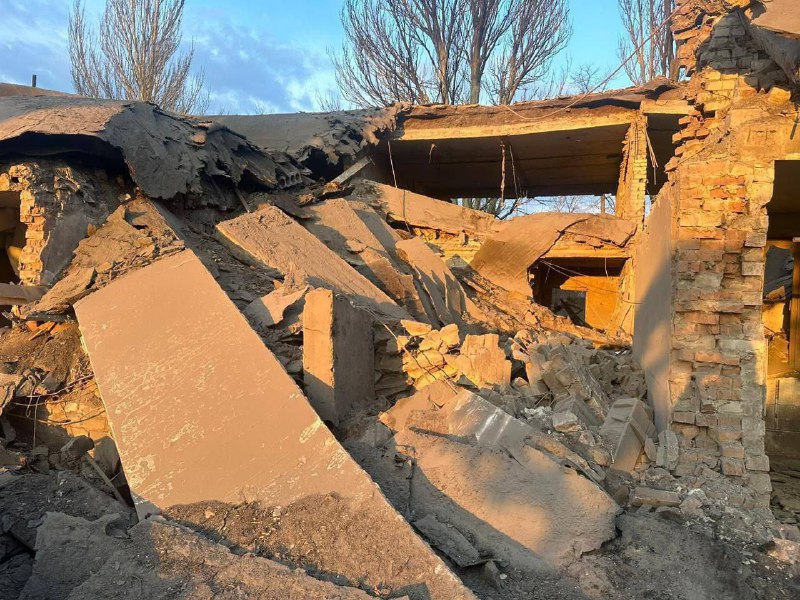 Разрушения в град Новогродивка в Донецка област в резултат на руска бомбардировка