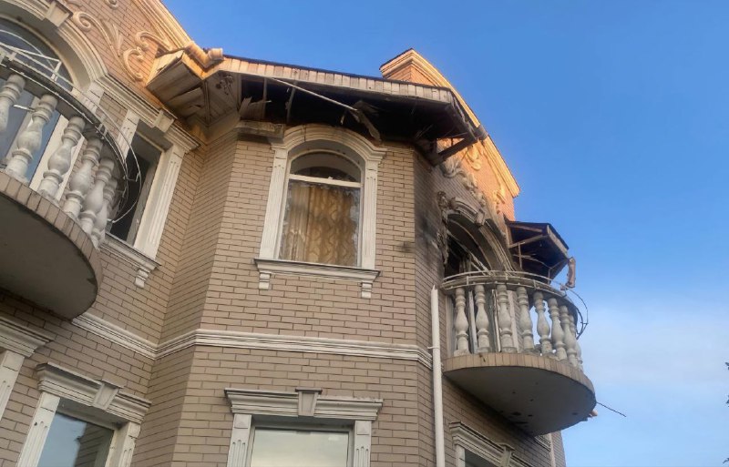 2 cases van ser danyades com a conseqüència dels bombardeigs al districte de Nikopol
