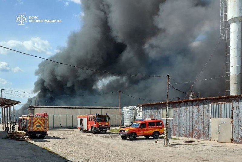 克罗皮夫尼茨基化工厂发生火灾，造成 1 人死亡