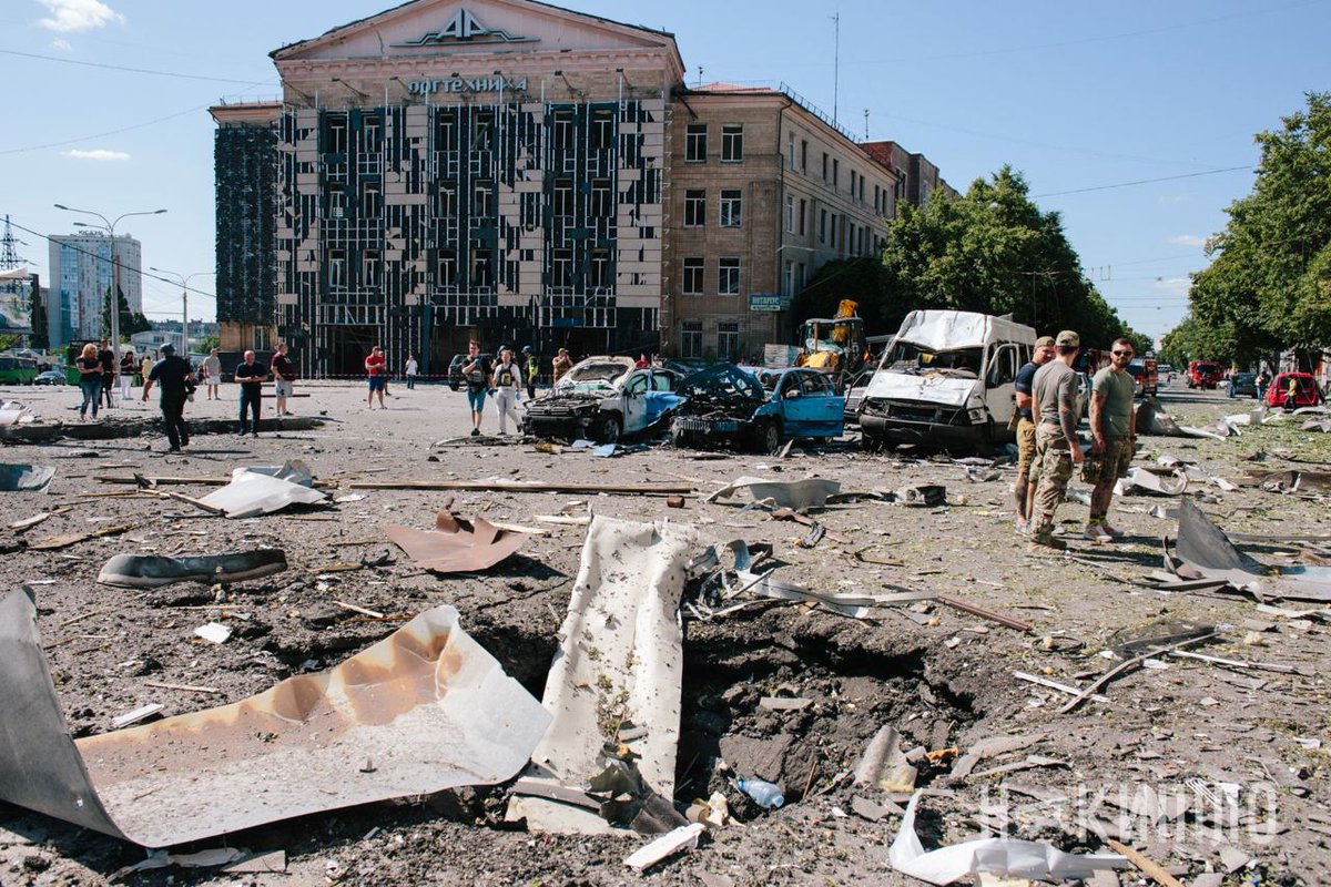 37 feridos em ataques aéreos russos em Kharkiv
