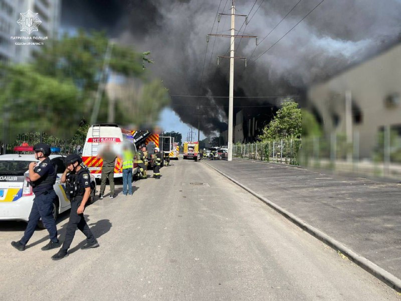 3 persone sono ferite a seguito dell'attacco missilistico a Odessa, sono stati lanciati 2 missili da crociera Iskander-K. 1 è stato abbattuto