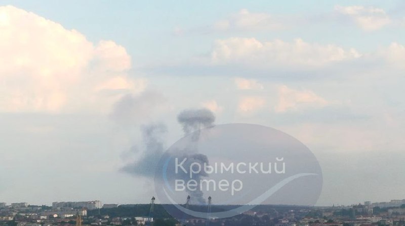 Es van informar d'explosions a la unitat militar prop de Fiolent, prop de Sebastopol