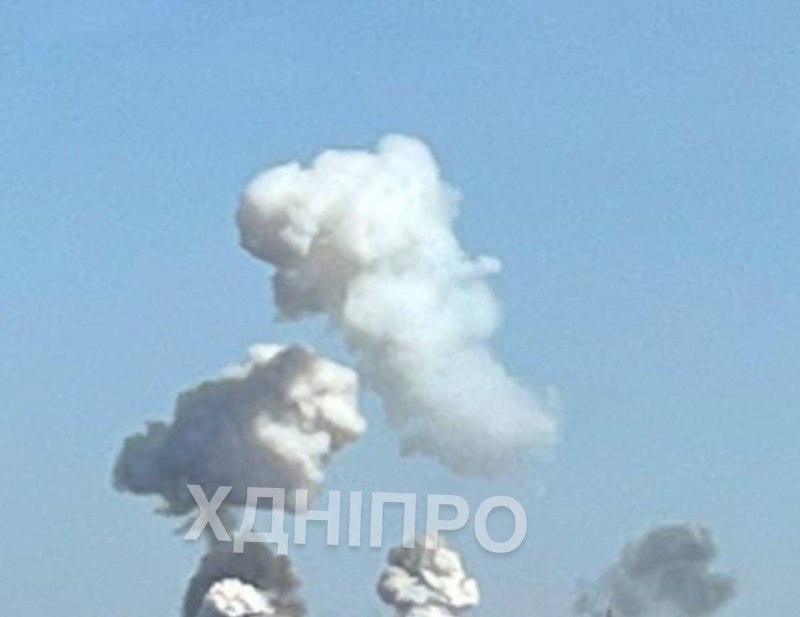 O altă rachetă de croazieră a raportat spre orașul Dnipro, după mai multe explozii înainte