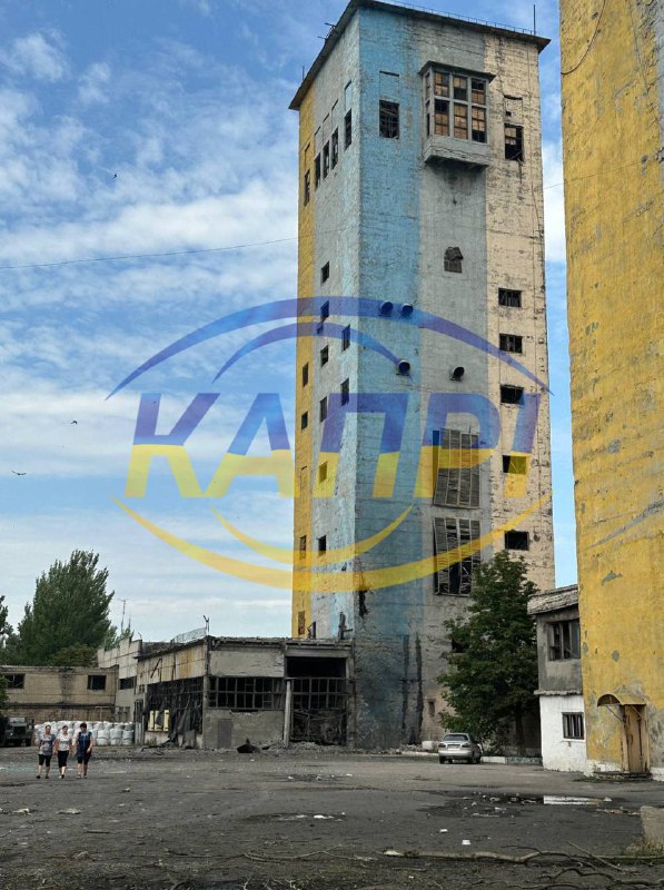 נזק בעיירה מירנורד שבמחוז דונייצק באוקראינה כתוצאה מהפצצה רוסית
