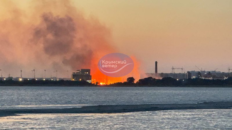 דווח על שריפה גדולה ב-Yevpatoria