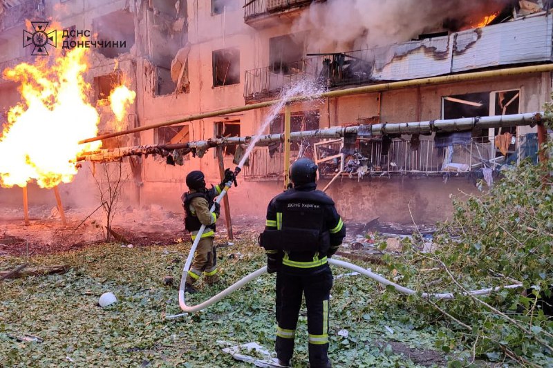 Di encama bomberdûmana Myrnohrad û Raihorodok de 1 kes mirin, 17 kes jî birîndar bûn.