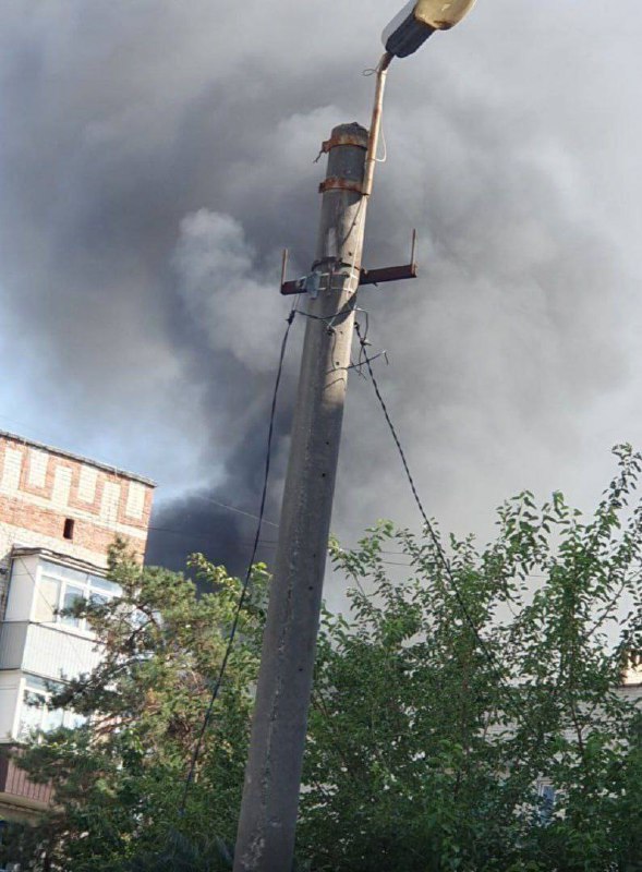 Pożary w Lymanie po bombardowaniu