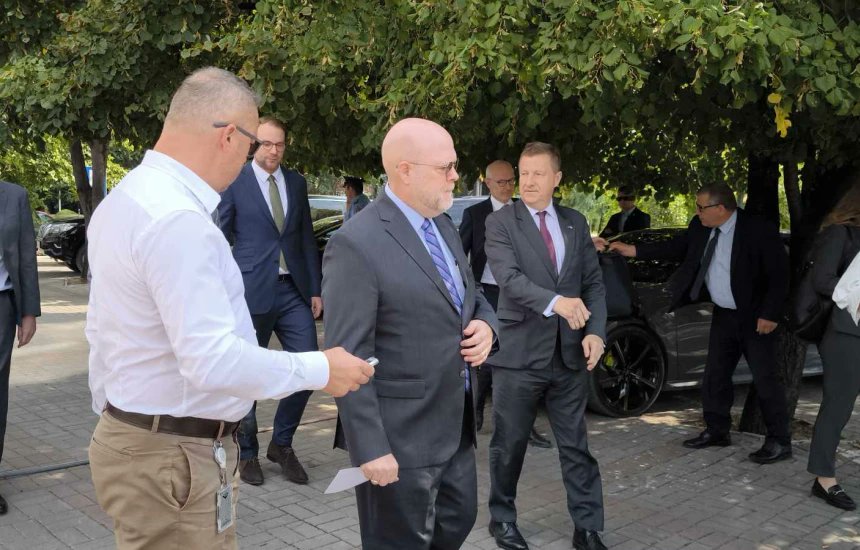 Quint countries ambassadors(U.S.,U.K,Germany,France,Italy) met Kosovo PM Kurti this morning to convey their Governments positions against opening of the Ibër Bridge in Mitrovica, after consultations with NATO