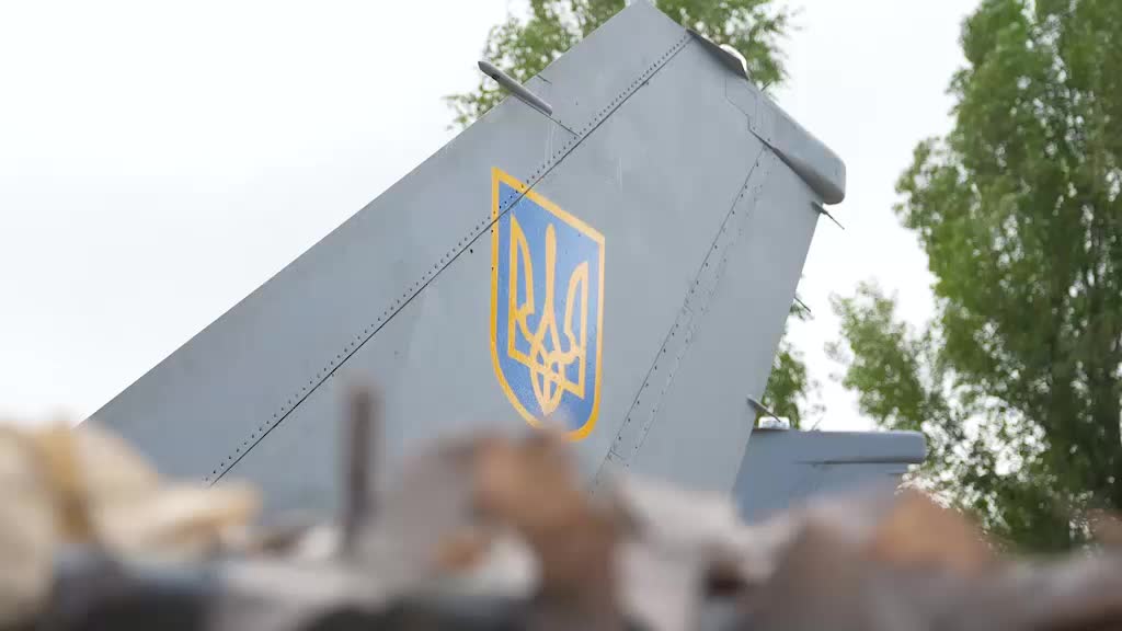 Президент Зеленський опублікував перше в Україні відео F-16