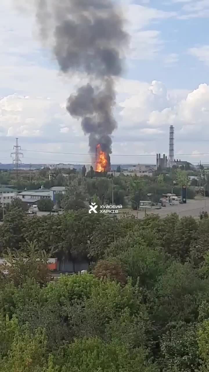 Grande incendio segnalato a Kharkiv