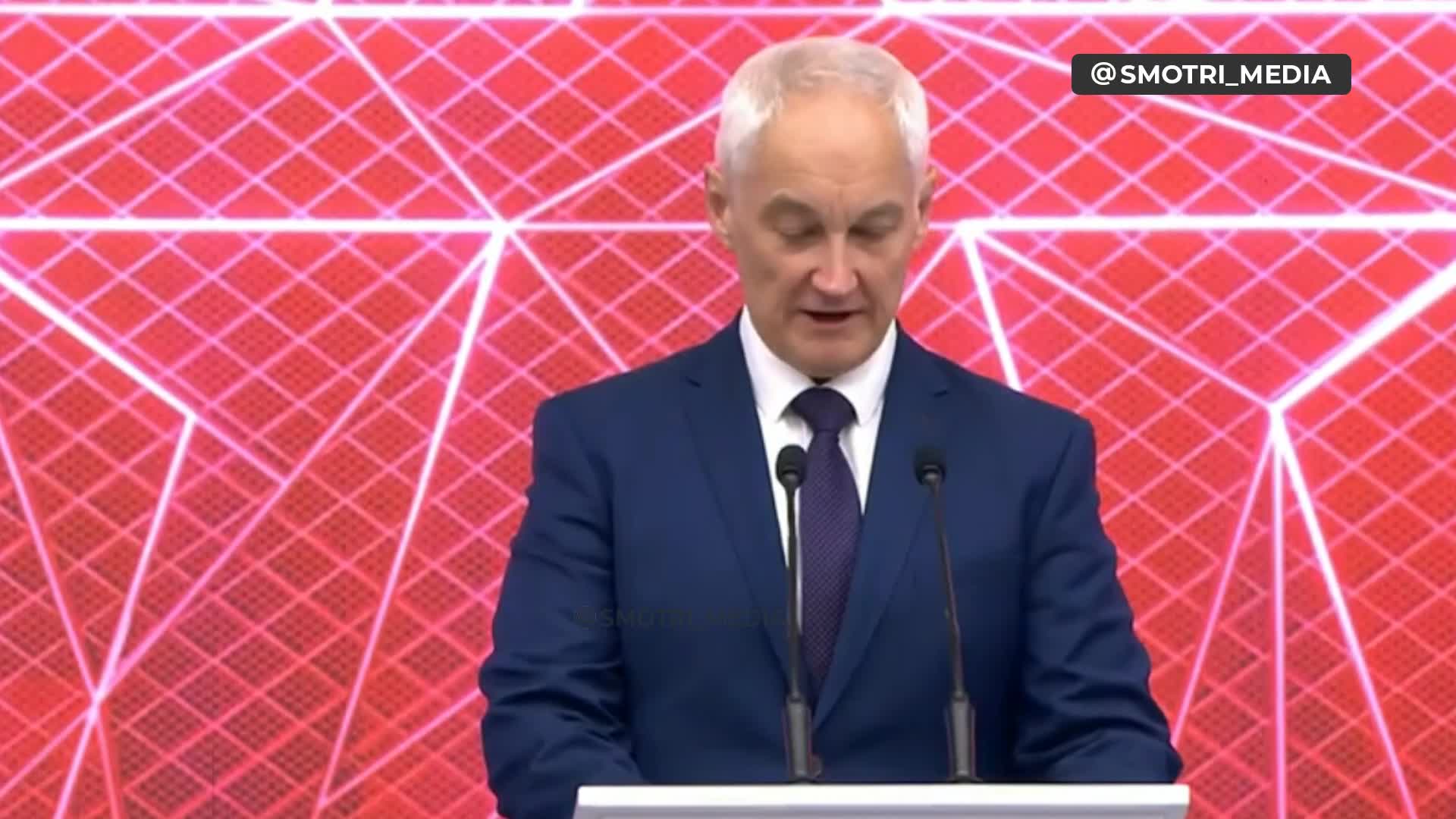 Der russische Verteidigungsminister Andrej Belousow bezeichnete den russischen Krieg gegen die Ukraine als „de facto bewaffneten Konflikt zwischen Russland und dem kollektiven Westen.