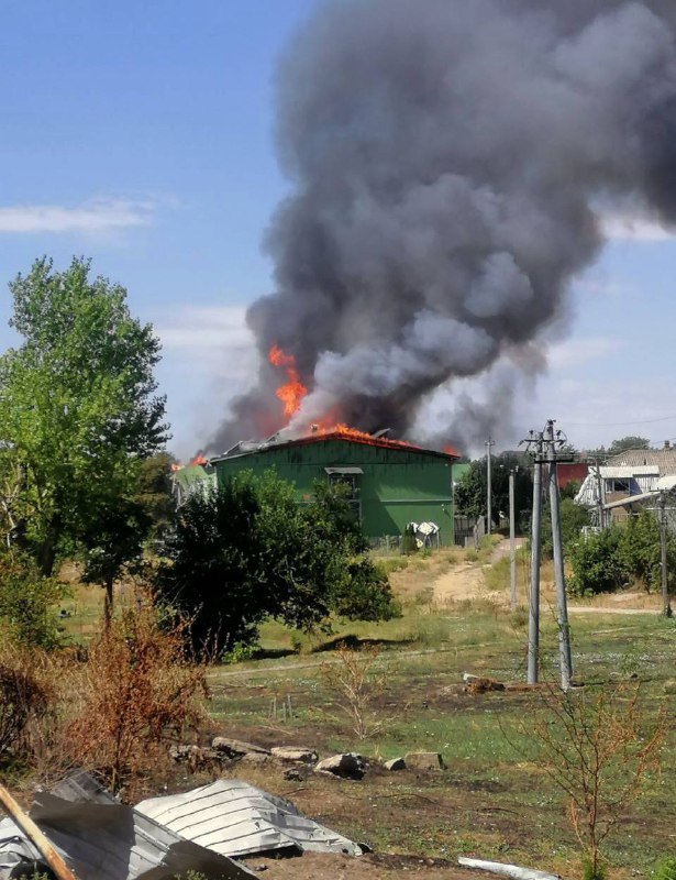 Incendio dopo attacco drone ad Antonivka