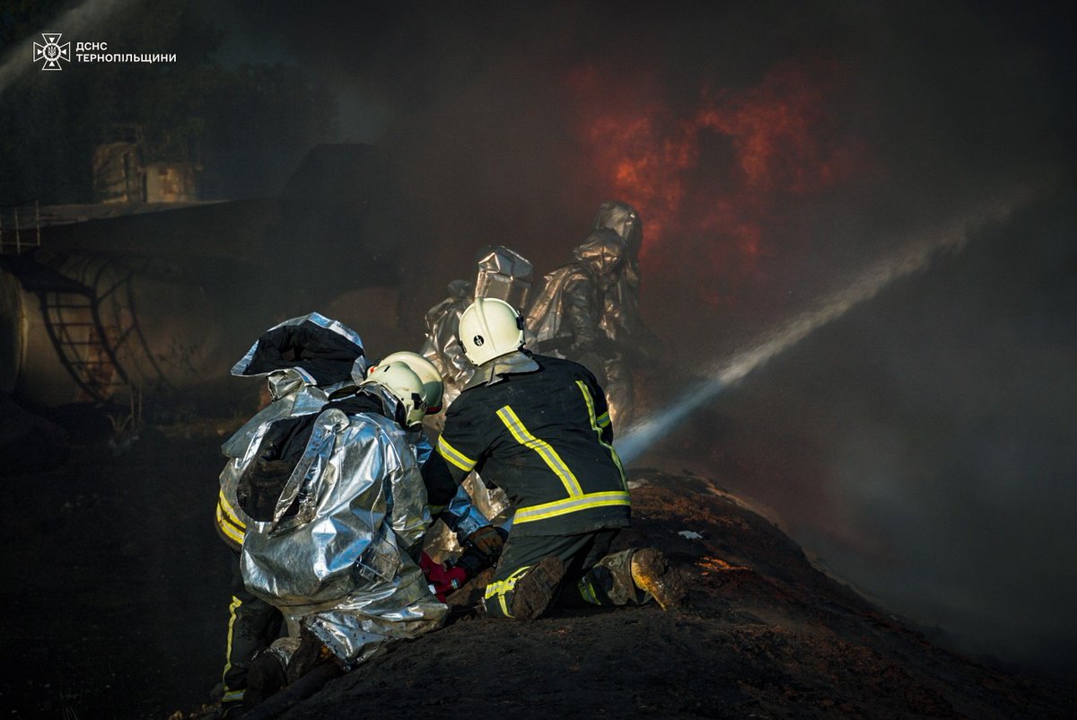 El incendio en la planta industrial tras el ataque ruso en Ternopil fue contenido