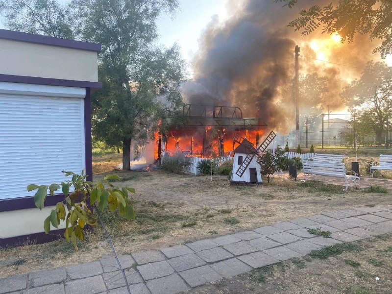 У шпіталі памёр 14-гадовы хлопчык, паранены ў выніку расейскага абстрэлу ў Малакацярынаўцы Запарожскай вобласьці, яшчэ 4 чалавекі параненыя пры нападзе