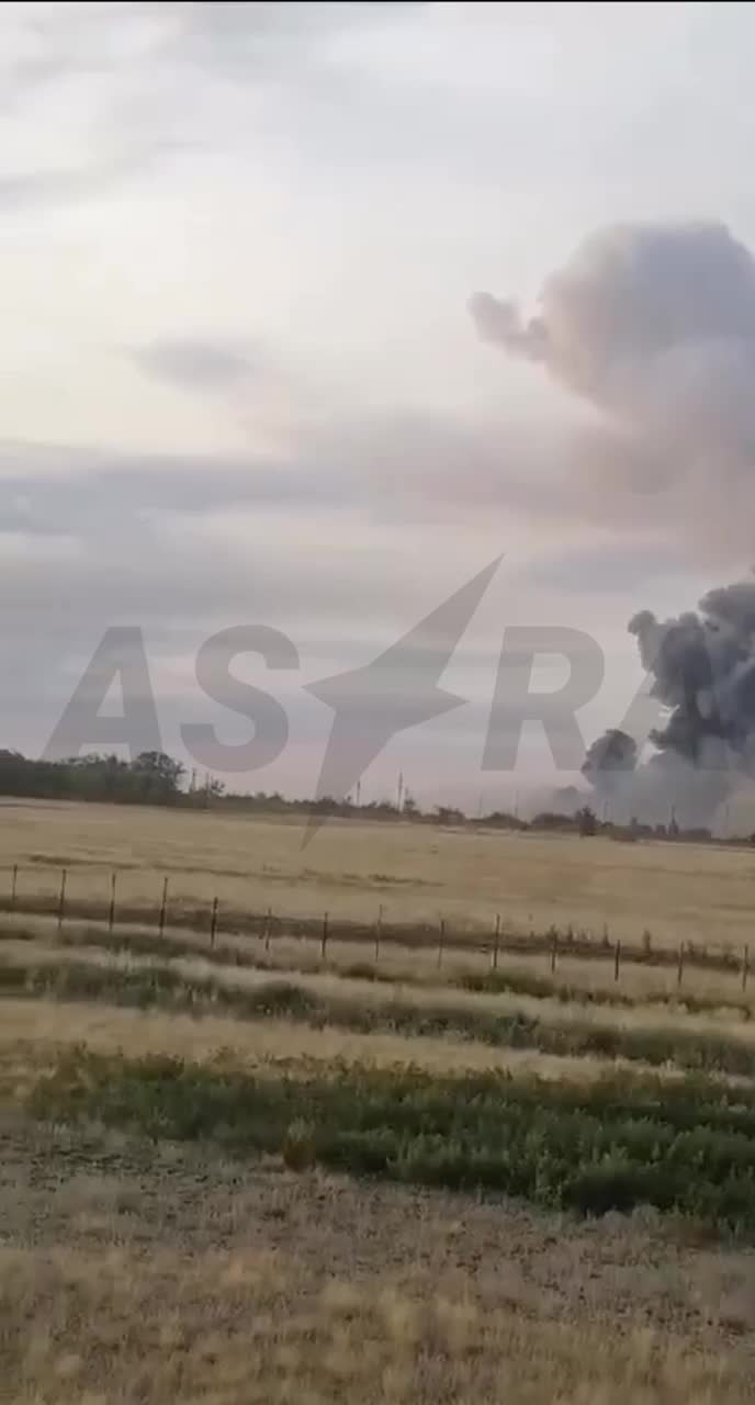 Video ukazuje několik sloupců kouře na letišti Oktyabrskoye/Marinovka v oblasti Volgograd