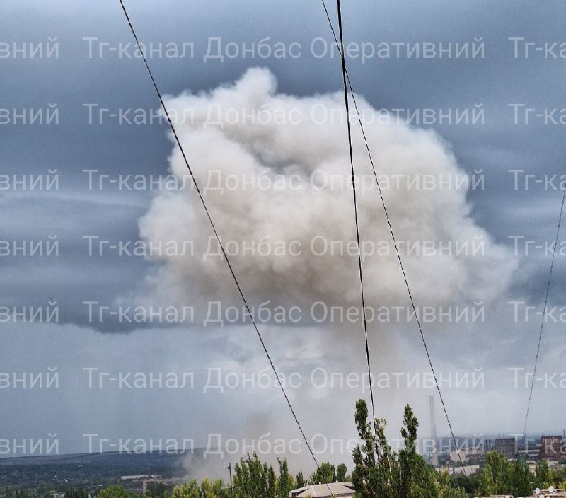 Violenta esplosione segnalata a Kramatorsk, sul posto si sta alzando del fumo