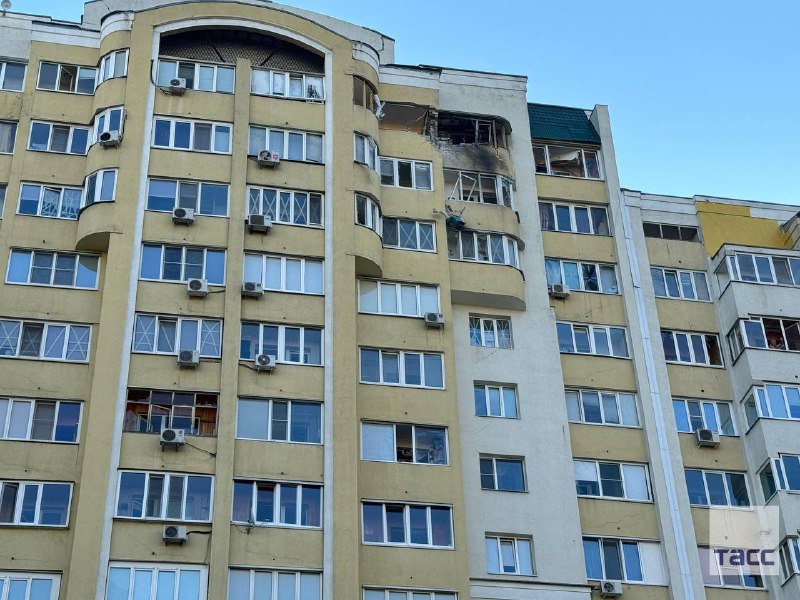 Damage in Belgorod after projectiles hits