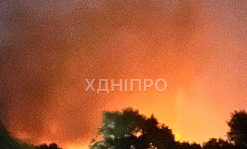 Gran incendio en la ciudad de Dnipro por ataque con misiles balísticos rusos