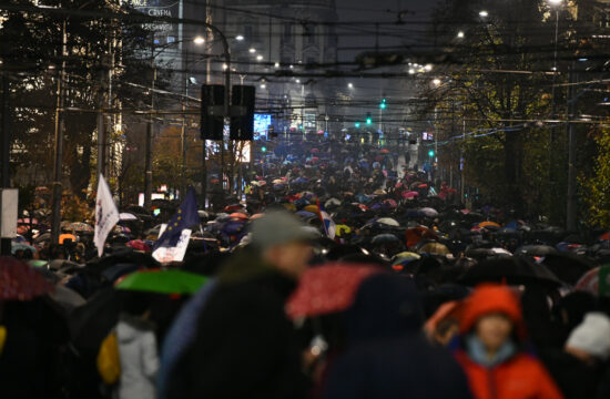 A walk from the Government to the Presidency, the resignations of Miloš Vučević and the mayor of Novi Sad are being demanded