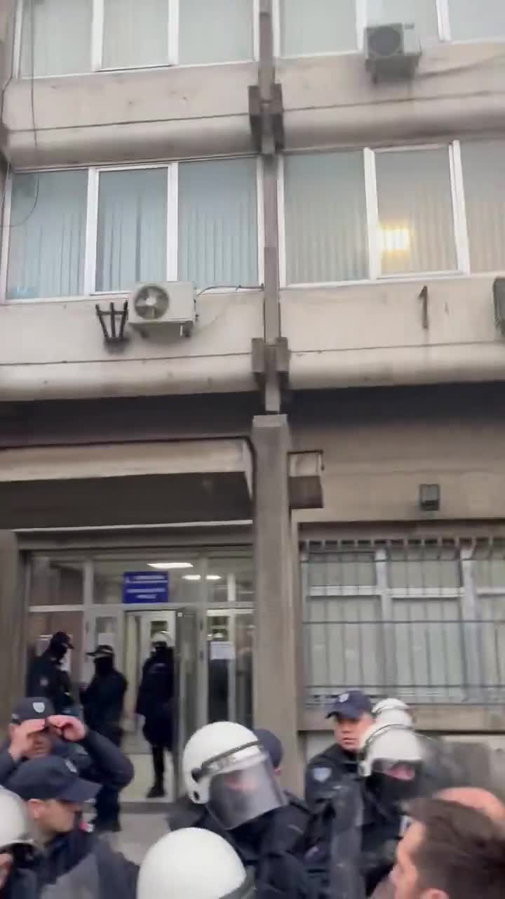 Blockade of the MUP in Novi Sad