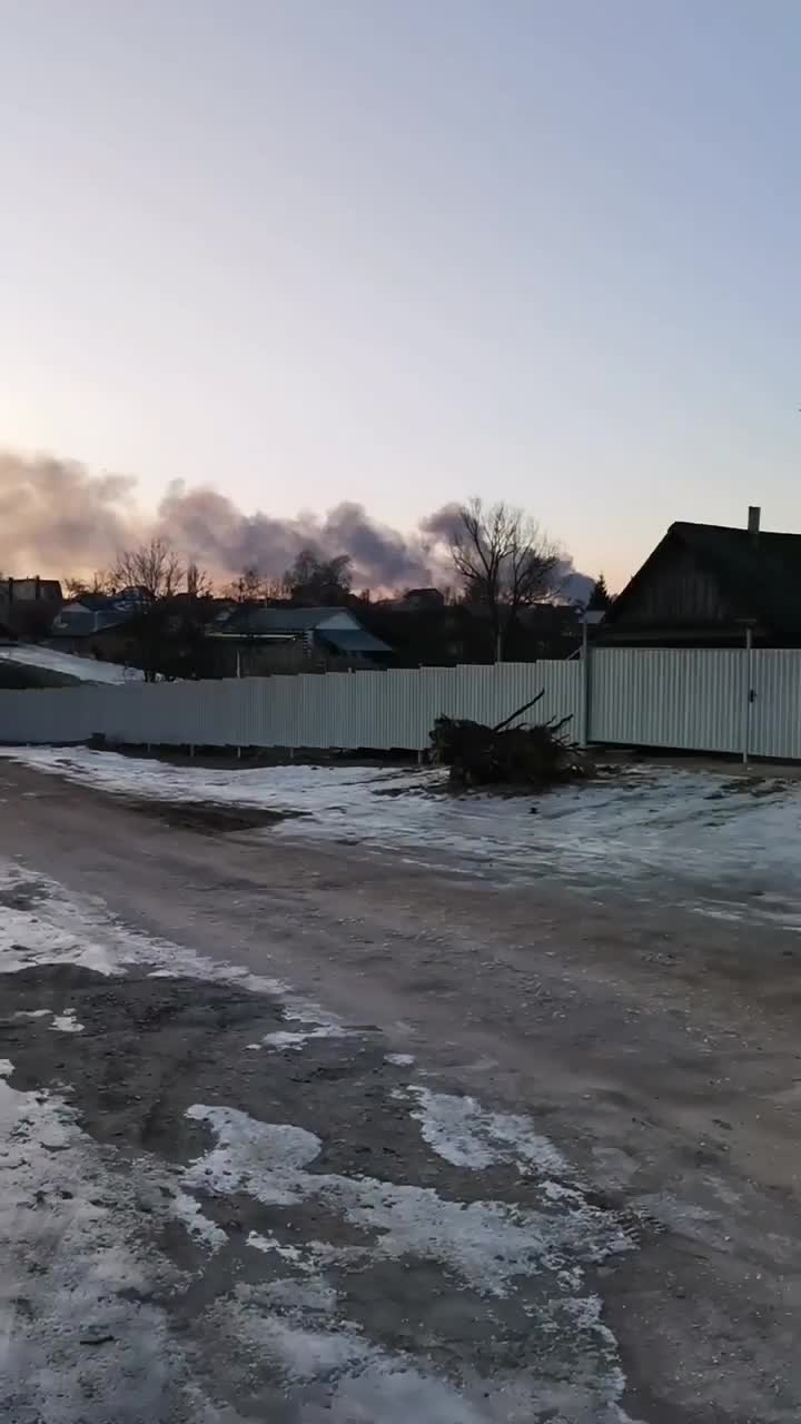 Пожар в предприятието в Саратов. Според местните власти той е бил потушен