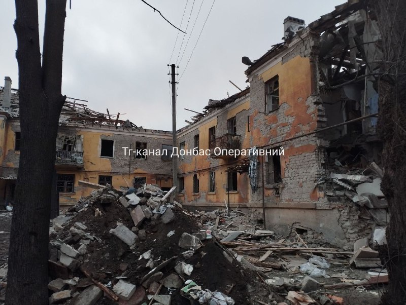 Plusieurs blessés suite à des frappes aériennes à Kostiantynivka, région de Donetsk