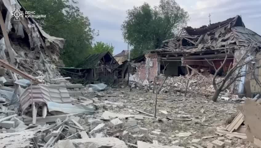 1 person killed, 4 wounded as result of drone strikes in Kyiv region