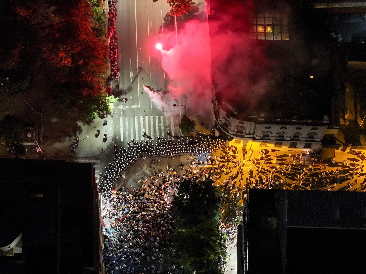 The day after: 48 police officers injured, 22 citizens sought medical attention: Ministry of Interior; 77 people detained, 33 criminal charges will be filed: Ministry of Interior; The most important thing is that Serbia won, you cannot defeat it with violence, it has not stopped and will not: Vučić