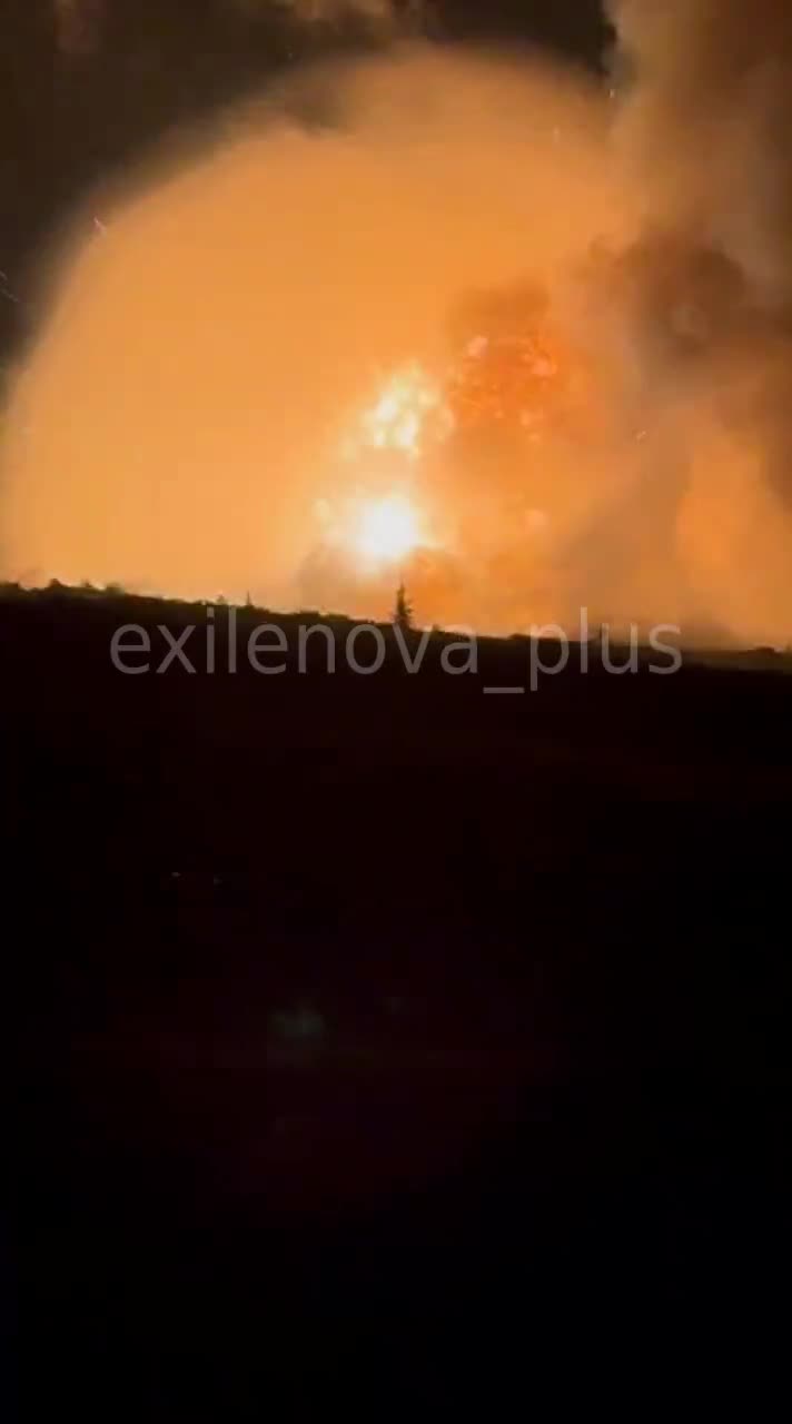 منابعی در سرویس امنیتی اوکراین حمله به انبار مهمات در نزدیکی ولیکه اوریخووه در نزدیکی خارتسیزک را دیروز عصر تأیید کردند.