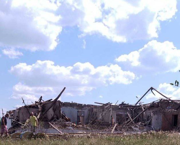A school was destroyed as result of Russian airstrikes in Kramatorsk