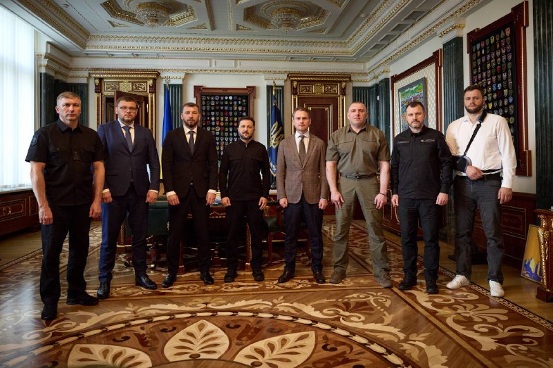 President Zelensky: I gathered all the heads of law enforcement and anti-corruption agencies, including the Prosecutor General. It was a very necessary meeting, an open and useful conversation that truly helps. We all have a common enemy – the Russian occupiers, and the defense of the Ukrainian state requires sufficient strength of the law enforcement and anti-corruption systems, and therefore – a real sense of justice.