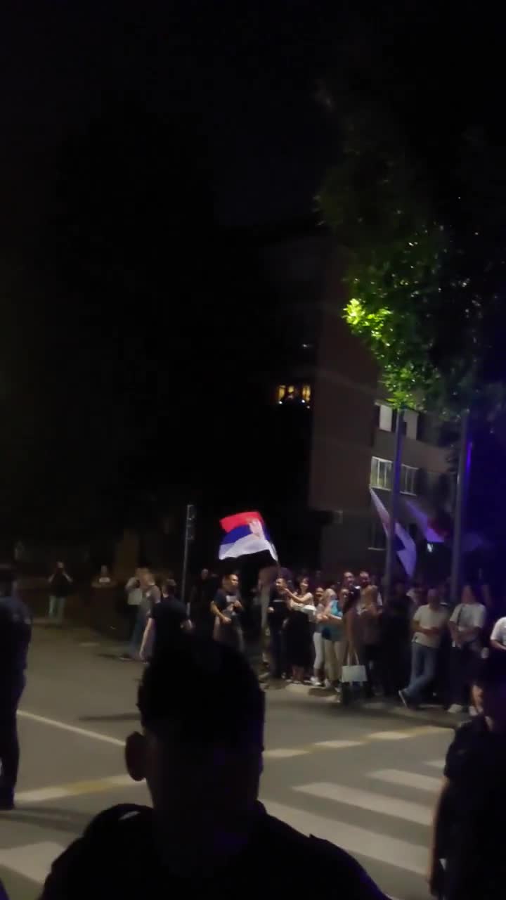 Protesters came to SNS office in Krusevac